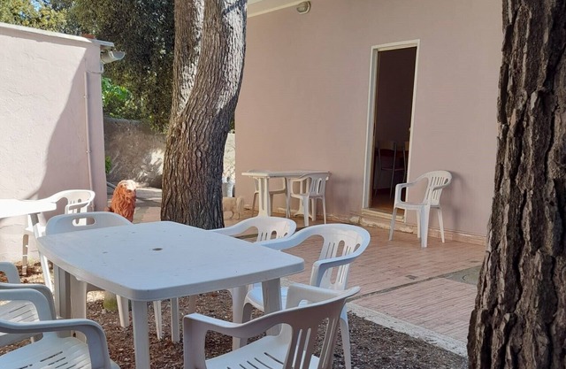APARTMENT 300 METERS FROM THE SEA AND 700 METERS FROM THE STATION