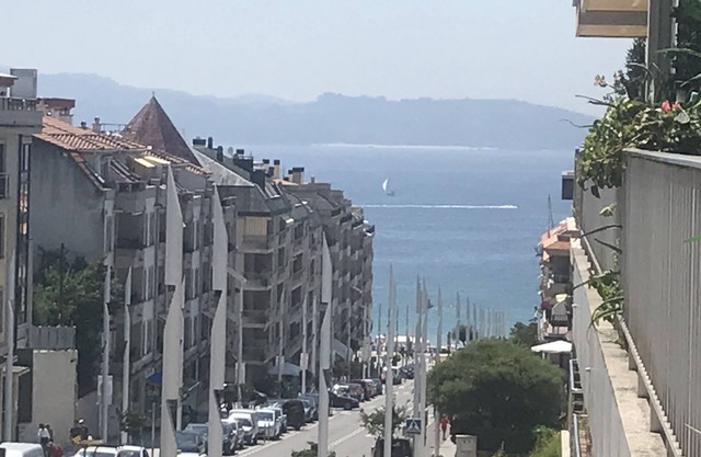 Apartment 300 meters from the beach of Silgar, new, exterior and bright