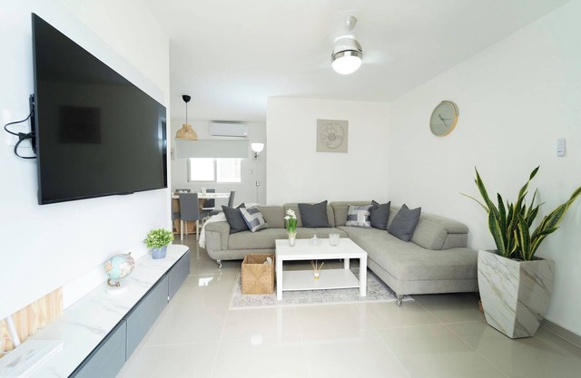 Apartment 5 minutes from the airport and 10 minutes from Boca Chica beach.