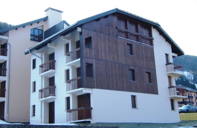 Apartment 5 people in the heart of the family resort of Lélex cheap