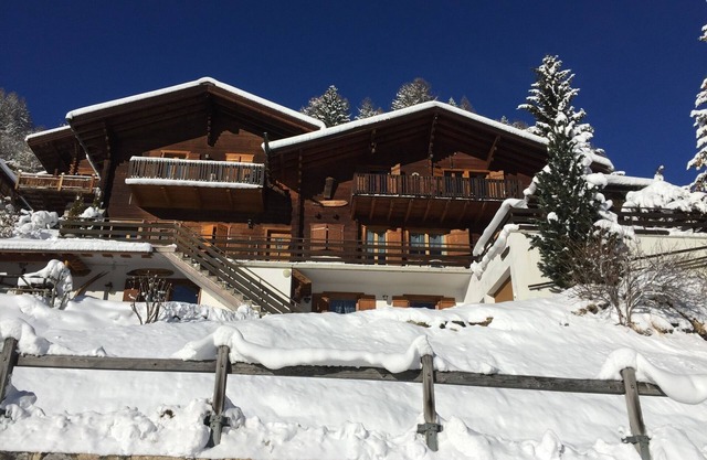 Apartment 6 people in chalet with garden, superb view, sunny!