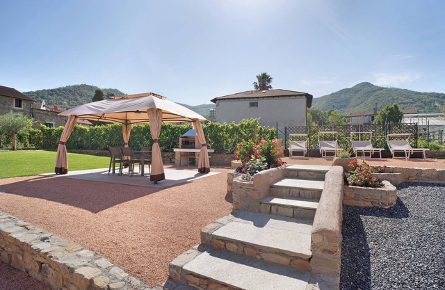 Apartment "Agriturismo Il Borgo - Lavanda" with Shared Garden and Wi-Fi