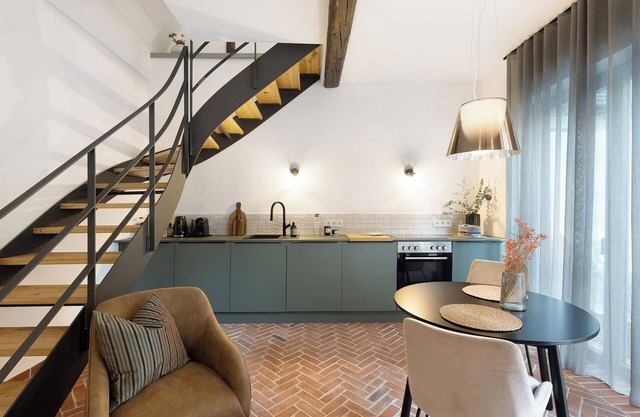 Apartment "Altes Pfarrhaus - das Kelterhaus" with Shared Terrace & Wi-Fi