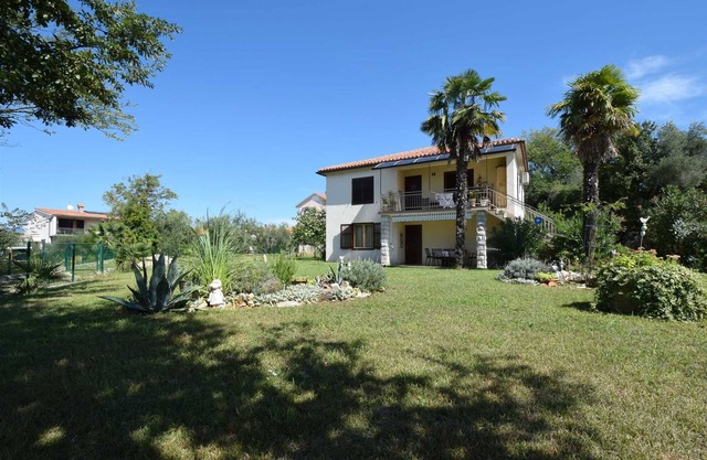 Apartment Anica for 6 people