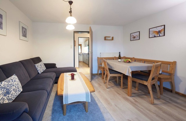 Apartment Anna 60 sqm, 1-4 persons with 2 bedrooms and balcony