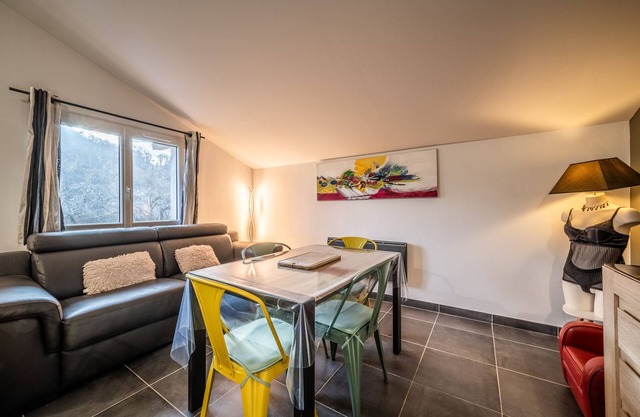 Apartment 'Appartement Coté Montagne' with mountain view, air conditioning