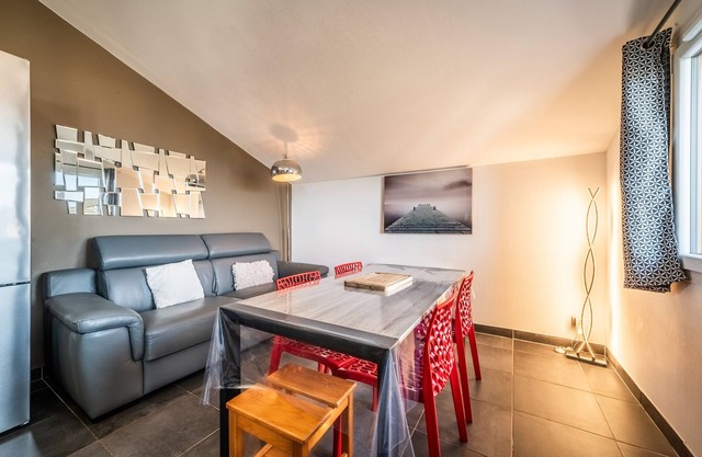 Apartment 'Appartement Coté Lac' with Lake View, Air Conditioning