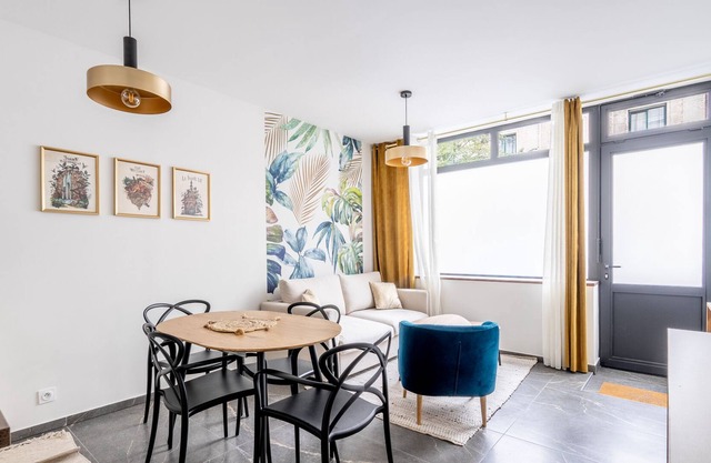 Apartment 'Appartement Machine De L'île' with Wi-Fi