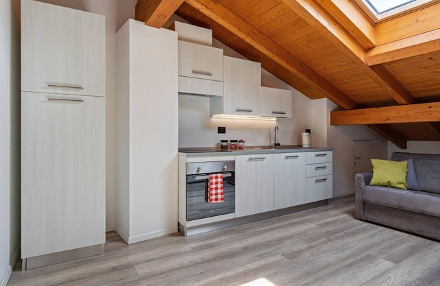 Apartment 'Apt Ochner Grape 2 Pergine' with Wi-Fi and Air Conditioning