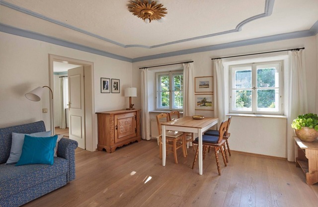 Apartment at Florianiplatz with 56 sqm, terrace, 1 bedroom