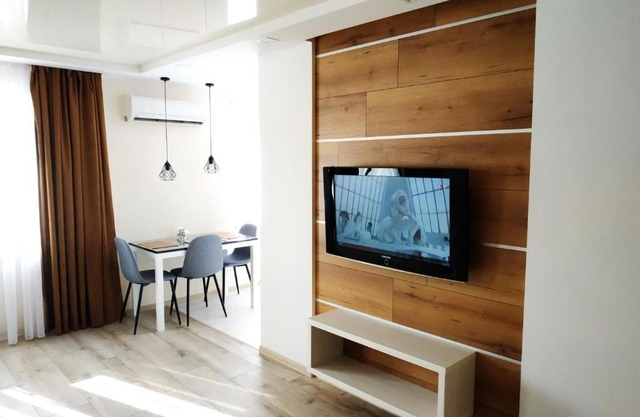 Apartment at Kirova(A.Polia) 115