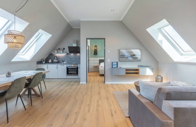 Apartment at the old customs office (Deluxe) directly at Husum harbor