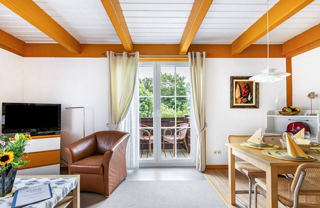 Apartment 'Atlanta 103' with Shared Terrace, Private Garden and Wi-Fi