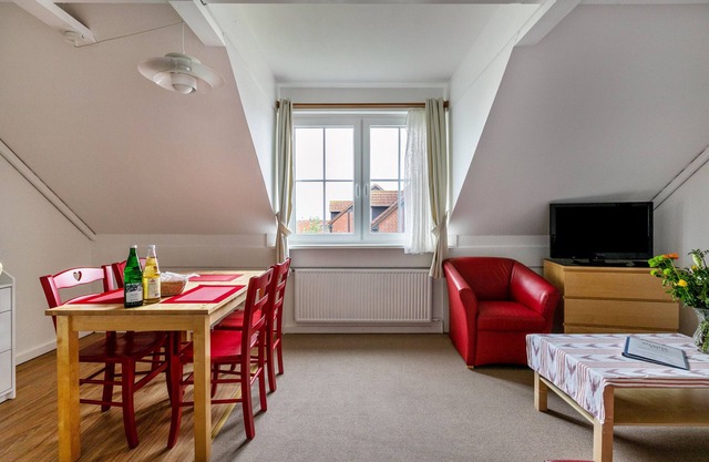 Apartment 'Atlanta 206' with Shared Terrace, Private Garden and Wi-Fi