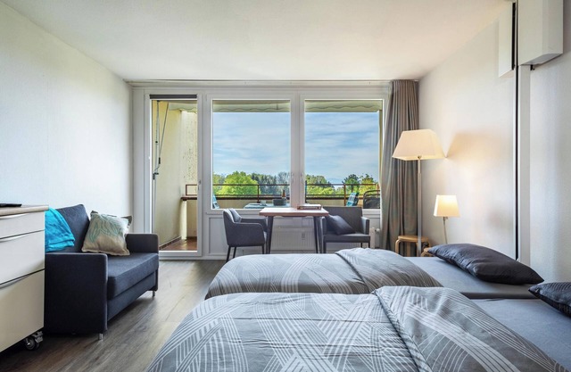 Apartment 'Ausblick' with Lake- and Mountain View, Balcony & Wi-Fi
