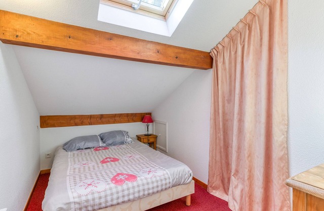 Apartment 'B3 Chamois' with Mountain View, Shared Garden and Wi-Fi