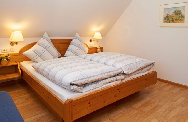 Apartment 'Bergblick' with Balcony and Wi-Fi