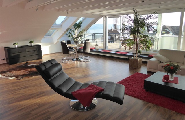 Apartment 'Bodenseeblick' with Lake View, Balcony and Wi-Fi