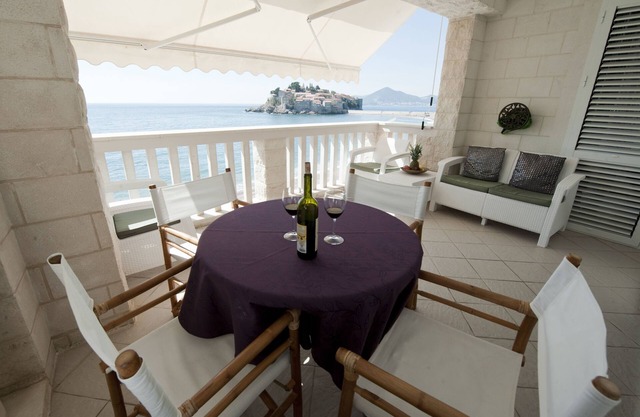 Apartment by the sea