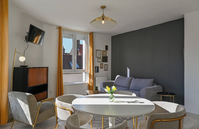 Apartment Calais Chic 2/4 persons.