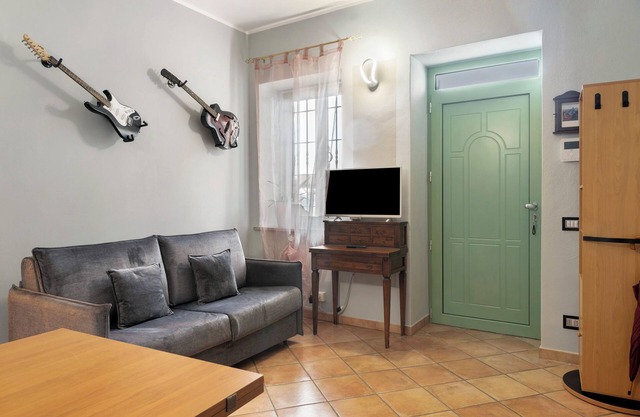 Apartment 'Casa Del Nonno' with Mountain View, Wi-Fi and Air Conditioning