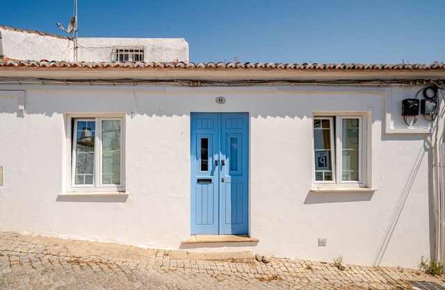 Apartment 'Casa Do Castelo' with Wi-Fi and Air Conditioning