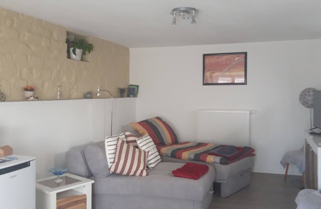 Apartment - centrally located, own parking lot, shopping facilities,