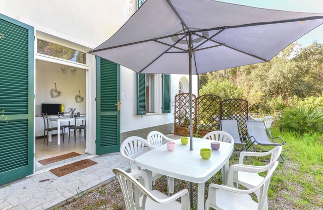 Apartment 'Cesarina Bilo' with Private Garden, Wi-Fi and Air Conditioning