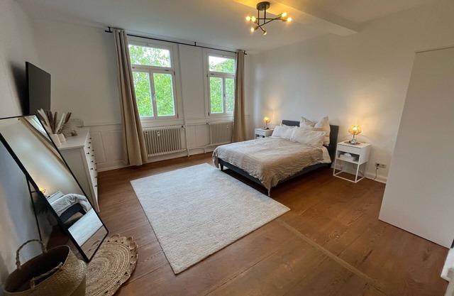Apartment "Charmante Altbauwohnung" close to City Centre