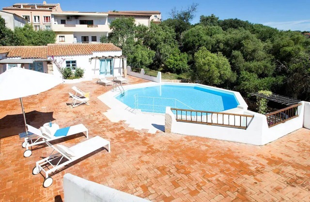 Apartment "Charming house in San Pantaleo" with Shared Pool, A/C, Wi-Fi & Terrace