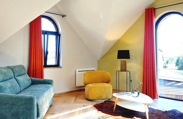 Apartment-Comfort-Ensuite with Bath-Countryside view
