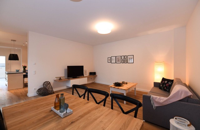 Apartment 'Das Schiefe Haus Wohnung Altstadt' with Private Terrace and Wi-Fi
