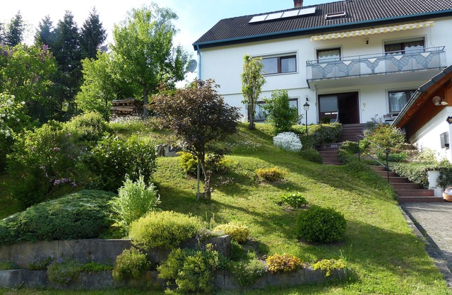 Apartment in a quiet, sunny location with a fantastic view