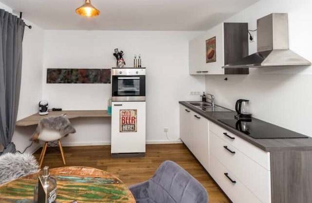 Apartment Cozy Industrial/Super Verkehrsanbindung