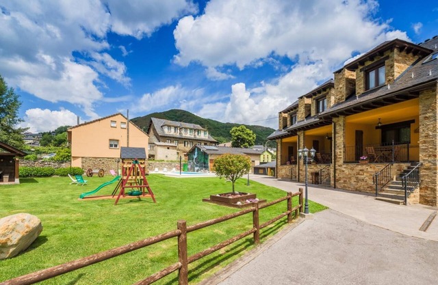 Apartment 'Devesa' with Mountain View, Shared Pool and Wi-Fi