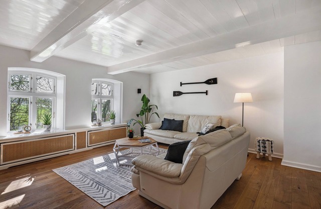 Apartment 'Deichgraf' with Shared Terrace and Shared Garden