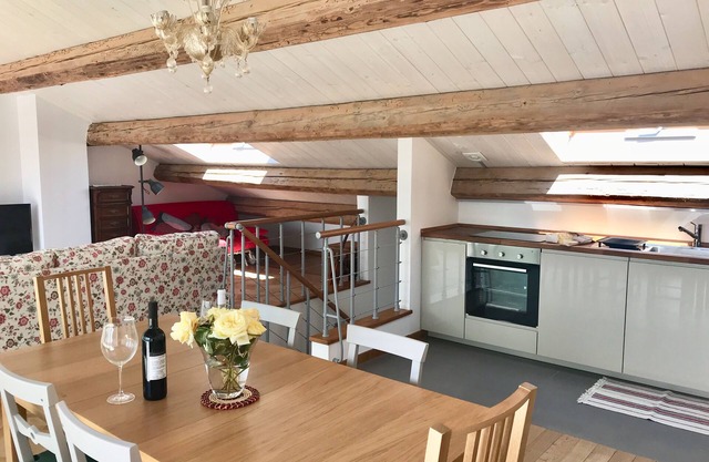 Apartment Dora, 300 meters from the sea in a completely renovated farmhouse