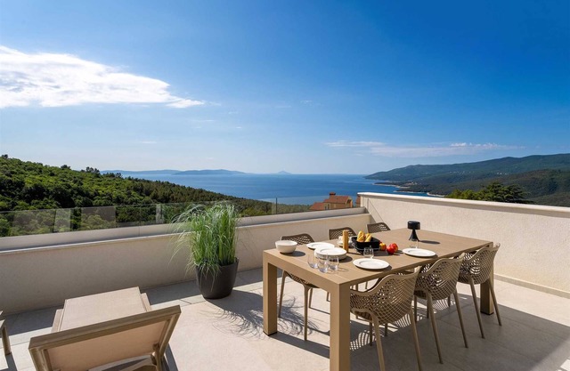 Apartment Dora Mar with spectacular seaview