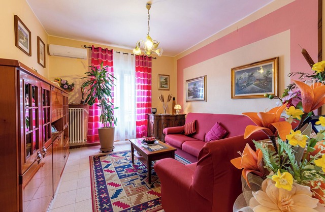 Apartment "El Giardino delle Rose" with Private Terrace & Wi-Fi