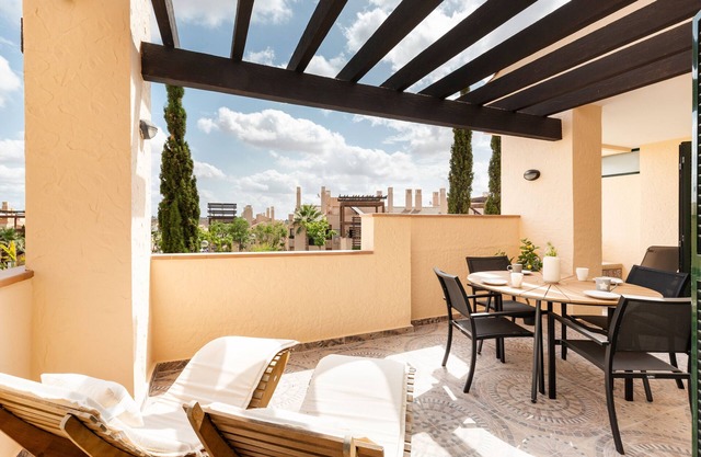 Apartment "El Oasis Martinica 8 1A" with Shared Pool, Wi-Fi and Air Conditioning