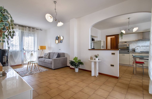 Apartment 'Elanhouse' with Balcony, Wi-Fi and Air Conditioning