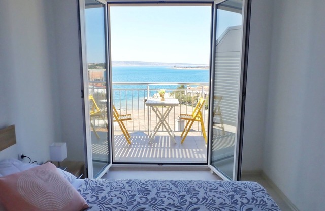 Apartment Ella-with beautiful sea view