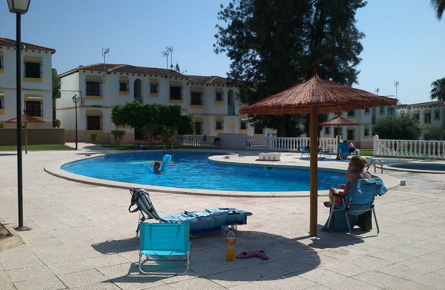 Apartment by the pool