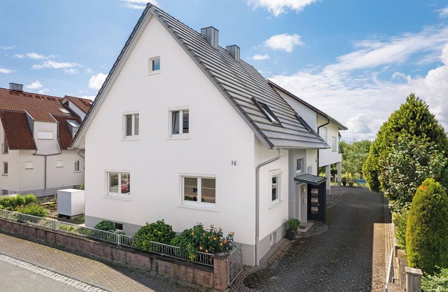 Apartment 'Faisst' with Private Terrace, Private Garden and Wi-Fi