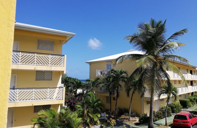 Apartment feet in water