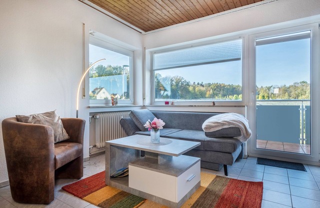 Apartment "Ferien am See 9" with Garden & Wi-Fi