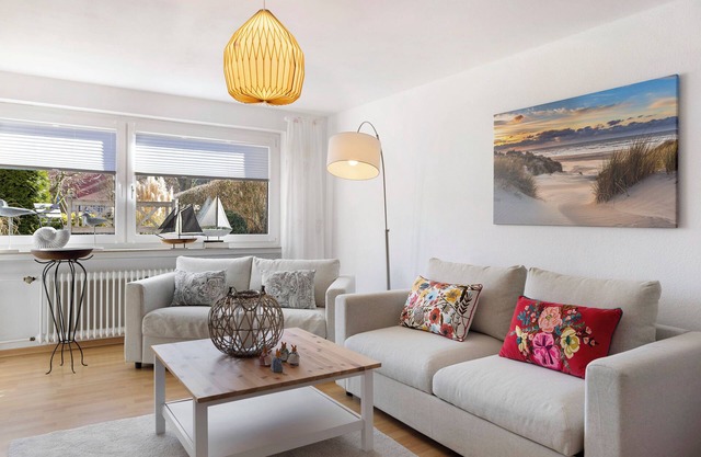 Apartment 'Ferienwohnung Am Kurpark' with Private Terrace and Wi-Fi