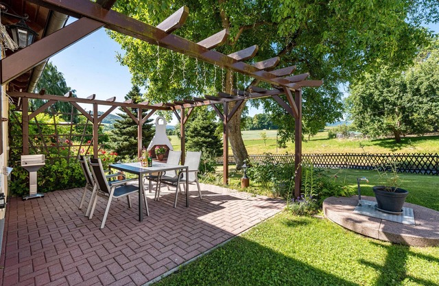 Apartment 'Ferienwohnung Am Augusttal' with Mountain View, Private Terrace and Wi-Fi