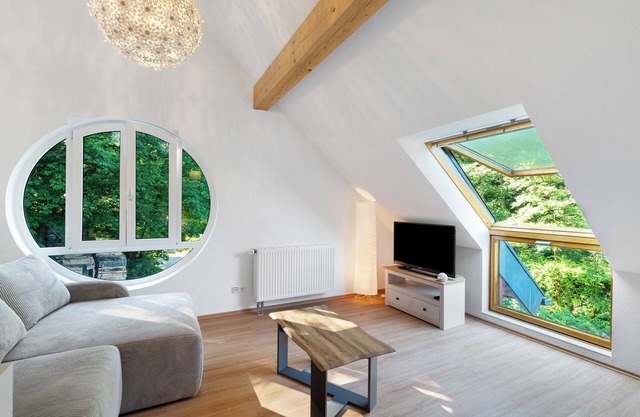 Apartment 'Ferienwohnung Am Hirschfelsen' with Private Terrace and Wi-Fi