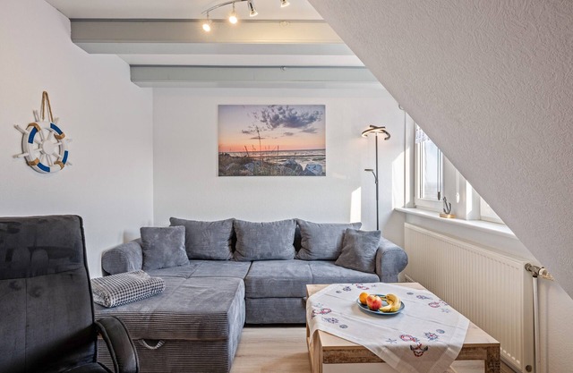 Apartment 'Ferienwohnung Oland' with Sea View, Shared Terrace and Wi-Fi